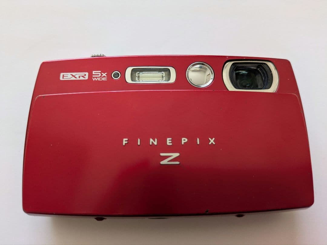 【Fujifilm FinePix Z2000EXR】レッド Wi-Fi機能付き