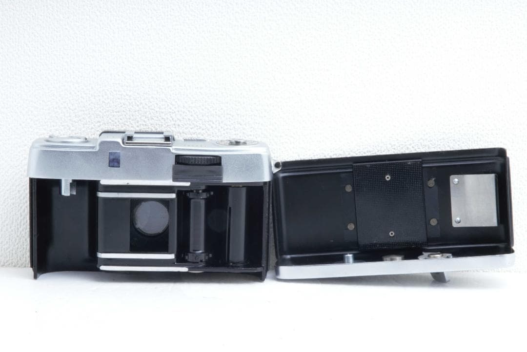 OLYMPUS-PEN フィルムカメラ