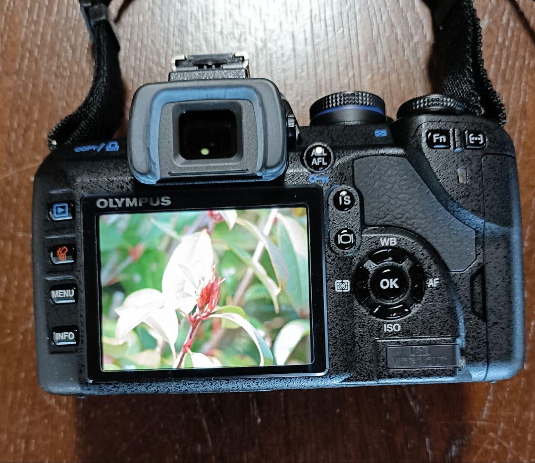 OLYMPUS E-520 デジタル一眼レフカメラ ダブルズームキット