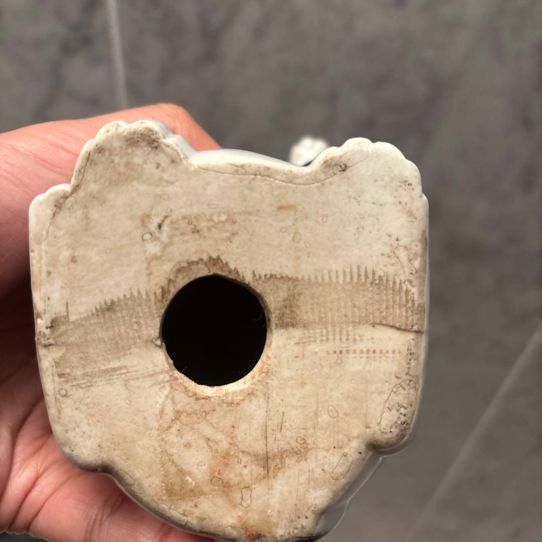 アンティーク明治時代妖艶な瞳や金彩の長いまつ毛、おヒゲで雰囲気抜群な招き猫