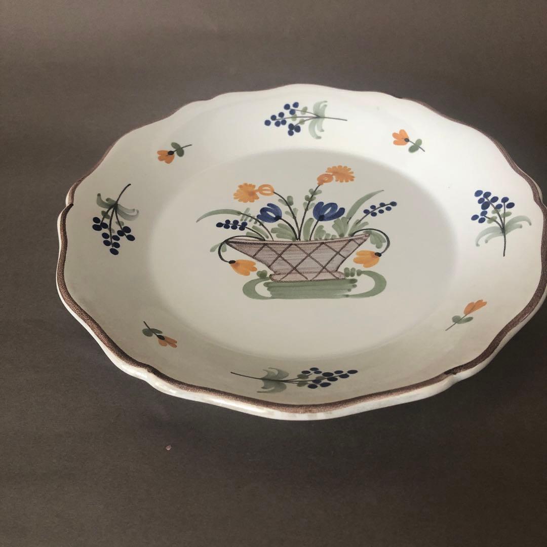 フランス　Geo Martelの花柄の波型飾り皿