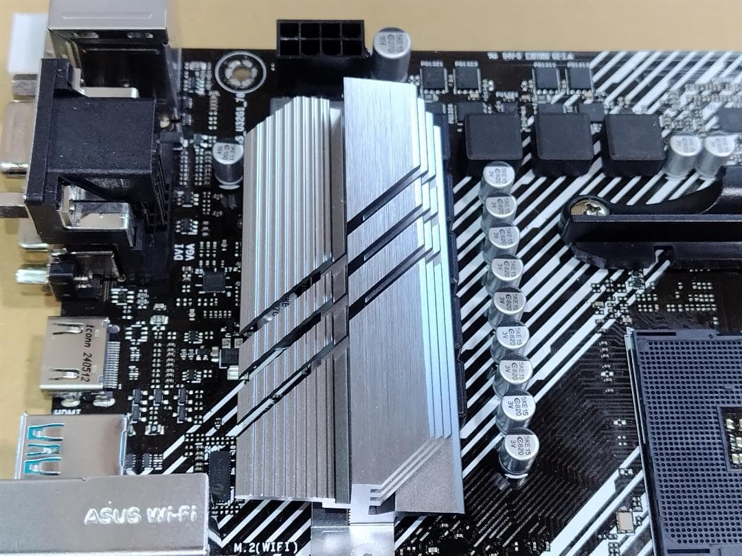 ASUS PRIME B550M-A WIFI II (傷あり）