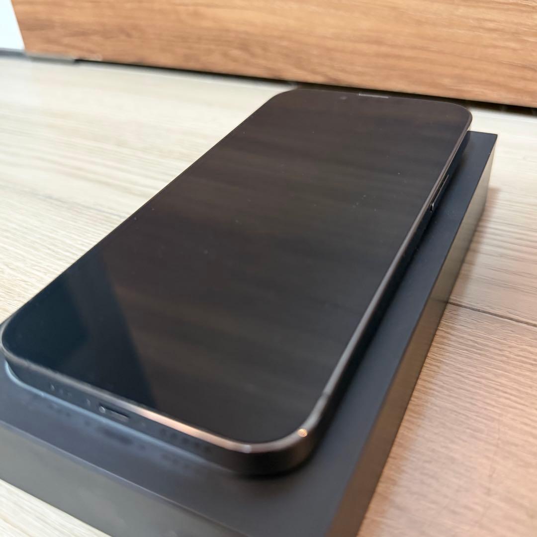 美品　Apple iPhone 13 Pro 本体 グラファイト　256㎇
