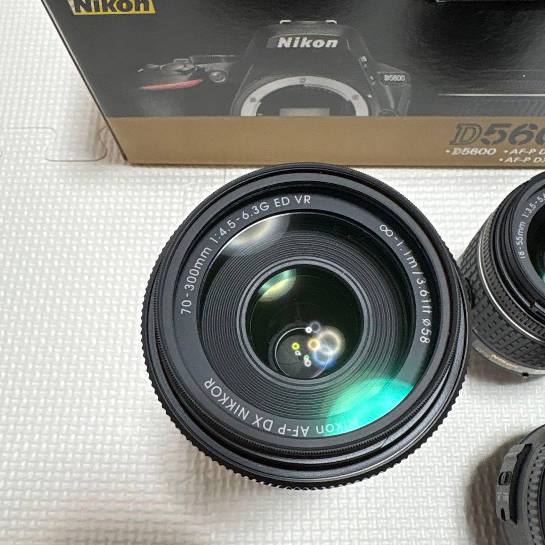 Nikon D5600 ダブルズームキット+単焦点レンズ1本 その他おまけ付き