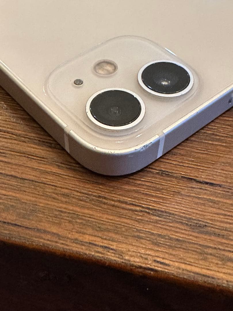 iPhone 12 mini 64GB ホワイト SIMフリー 本体　画面ヒビ