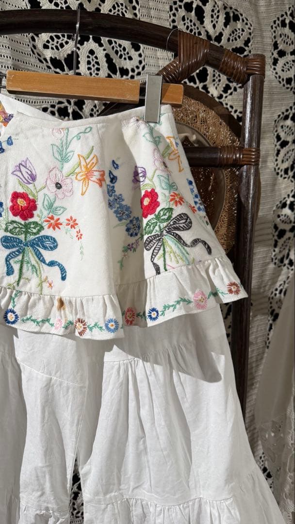 Antique刺繍入りつけ襟