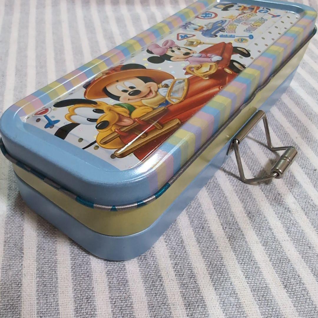 ディズニー　缶ペンケース