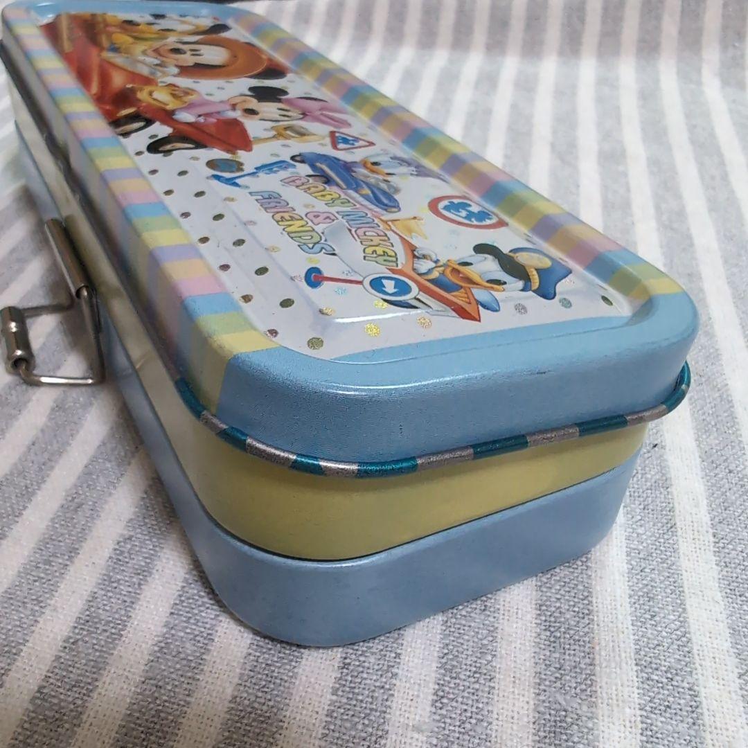 ディズニー　缶ペンケース