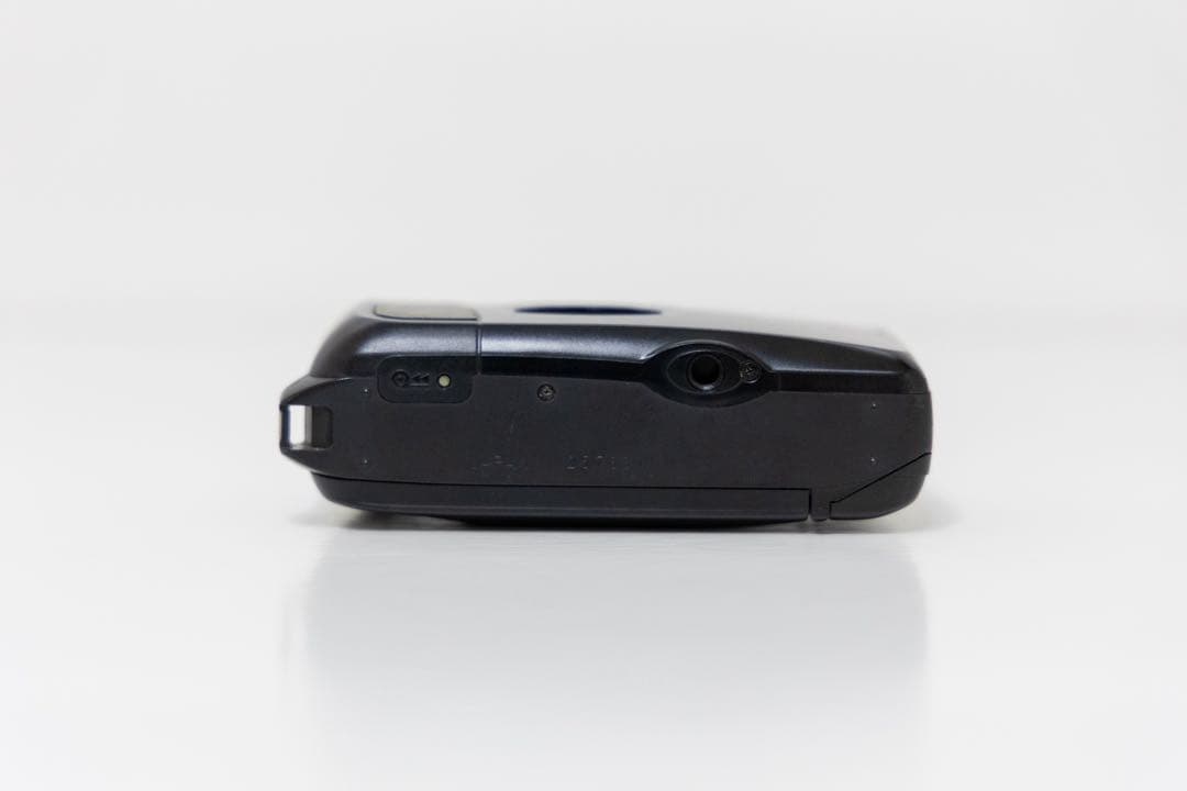 KYOCERA 京セラ Slim T Carl Zeiss Tessar