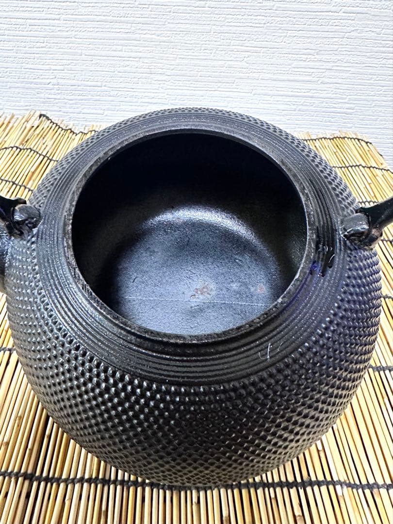 ＵＳＥＤ、良品　南部宝星堂造　１８型アラレ　南部鉄瓶　南部鉄器　調理器具