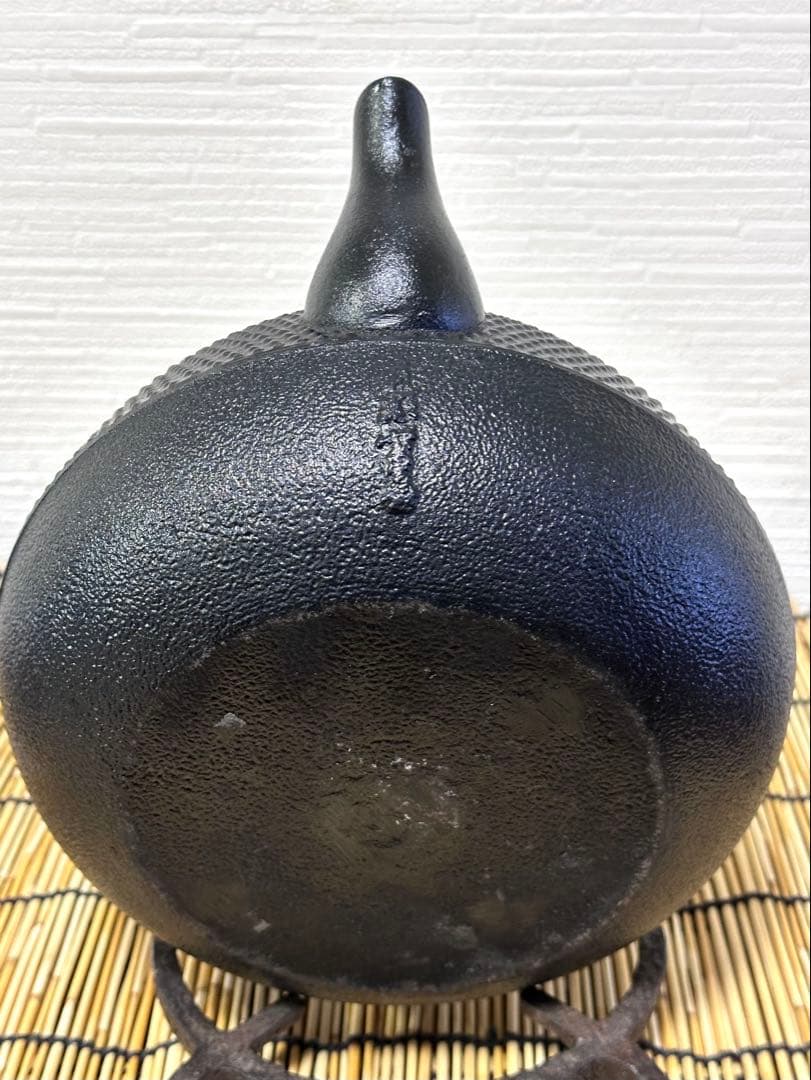 ＵＳＥＤ、良品　南部宝星堂造　１８型アラレ　南部鉄瓶　南部鉄器　調理器具