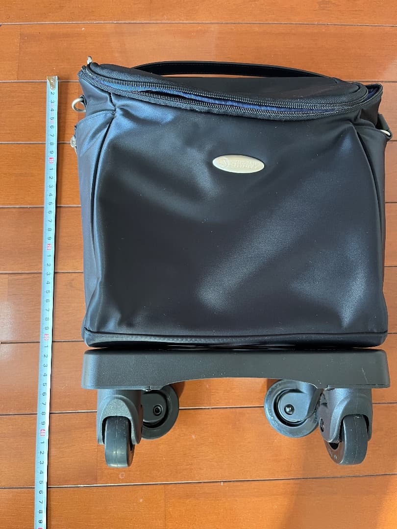 SWANY　スワニー　ソフトキャリー　A4サイズ（美品）