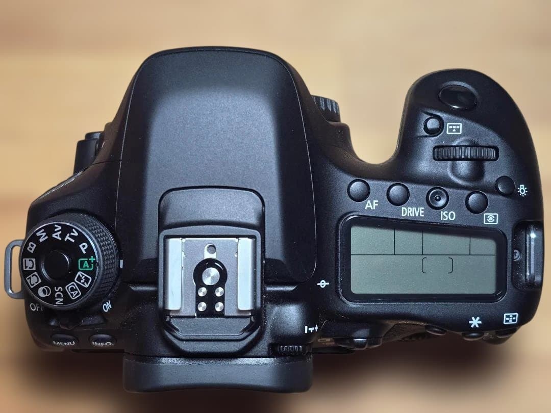 【極美品】Canon EOS 80D ボディ 防湿庫保管