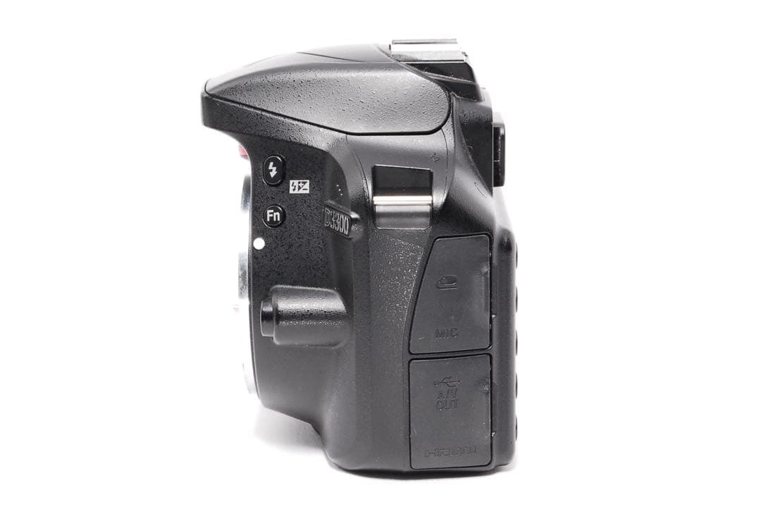 ◆ショット数僅か◆Nikon D3300◆Flash Air付き◆一眼レフカメラ