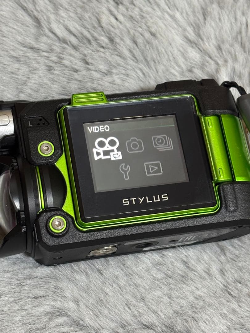 オリンパス　STYLUS TG-TRACKER デジカメ