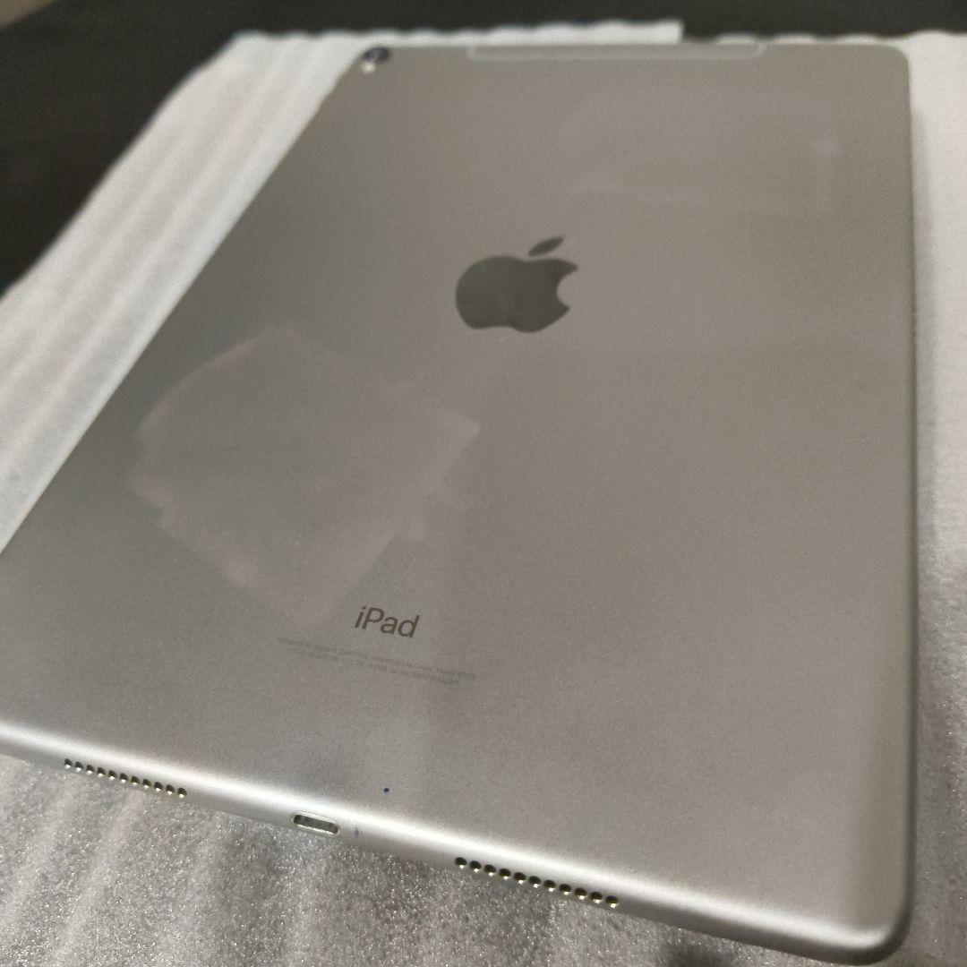 iPad Pro 10.5 64GB セルラー,スペースグレイ+キーボード+充電