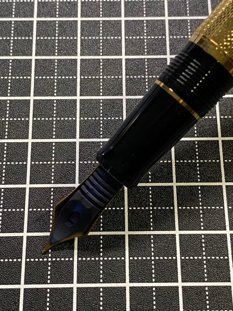 PILOT CUSTOM 745 Gold バリィコーン　万年筆　字幅F