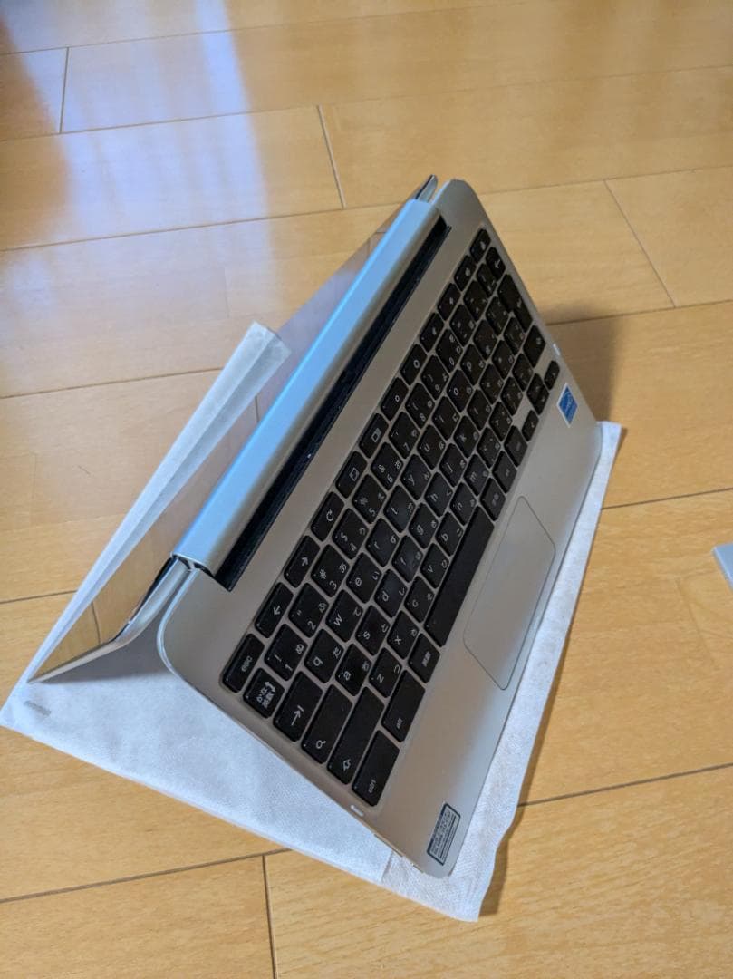 asus Chromebook Flip C101P シルバー