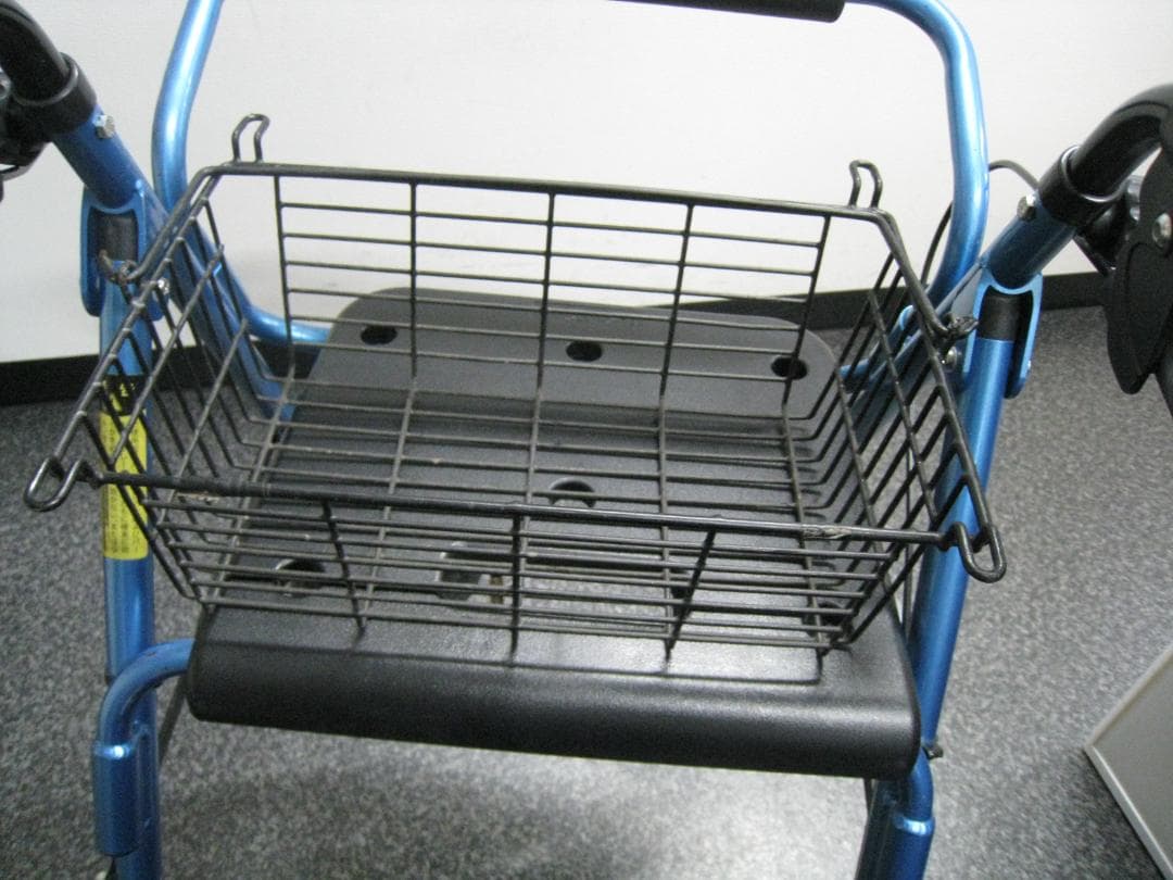 ハッピーⅡ NB 竹虎 歩行器 介護用品 ブルーメタリック バスケット付き