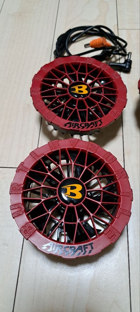 バートル24V 極美品❗️4つ穴空調服2着付き❗️