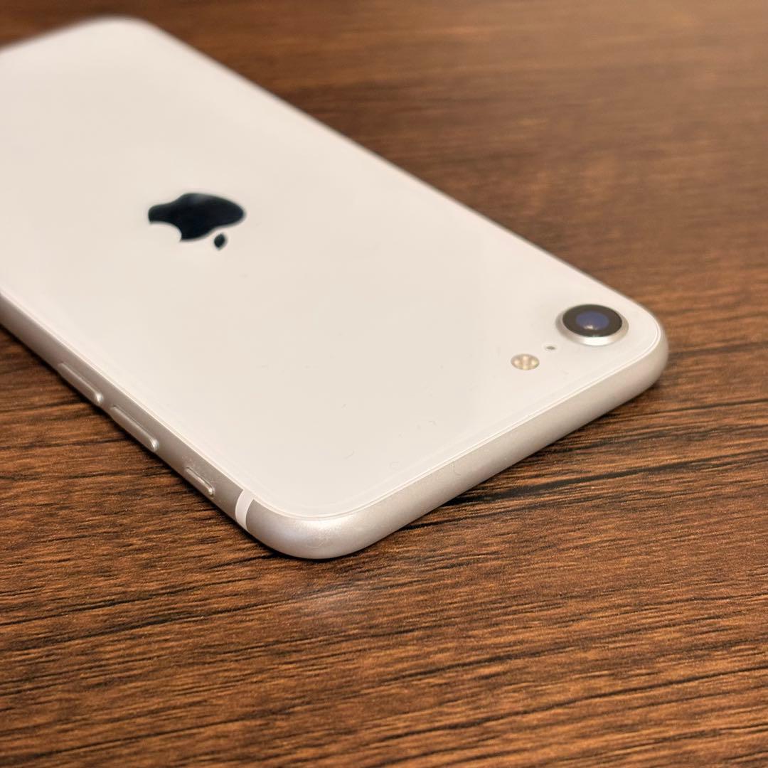 【超美品】iPhone SE2 ホワイト SIMフリー 64GB