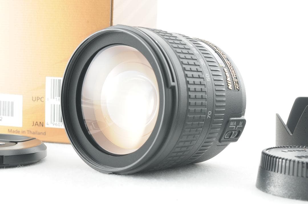 Nikon ニコン AF-S NIKKOR 18-70mm F3.5-4.5 G