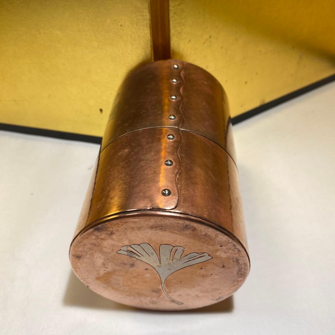 銅製茶筒花模様