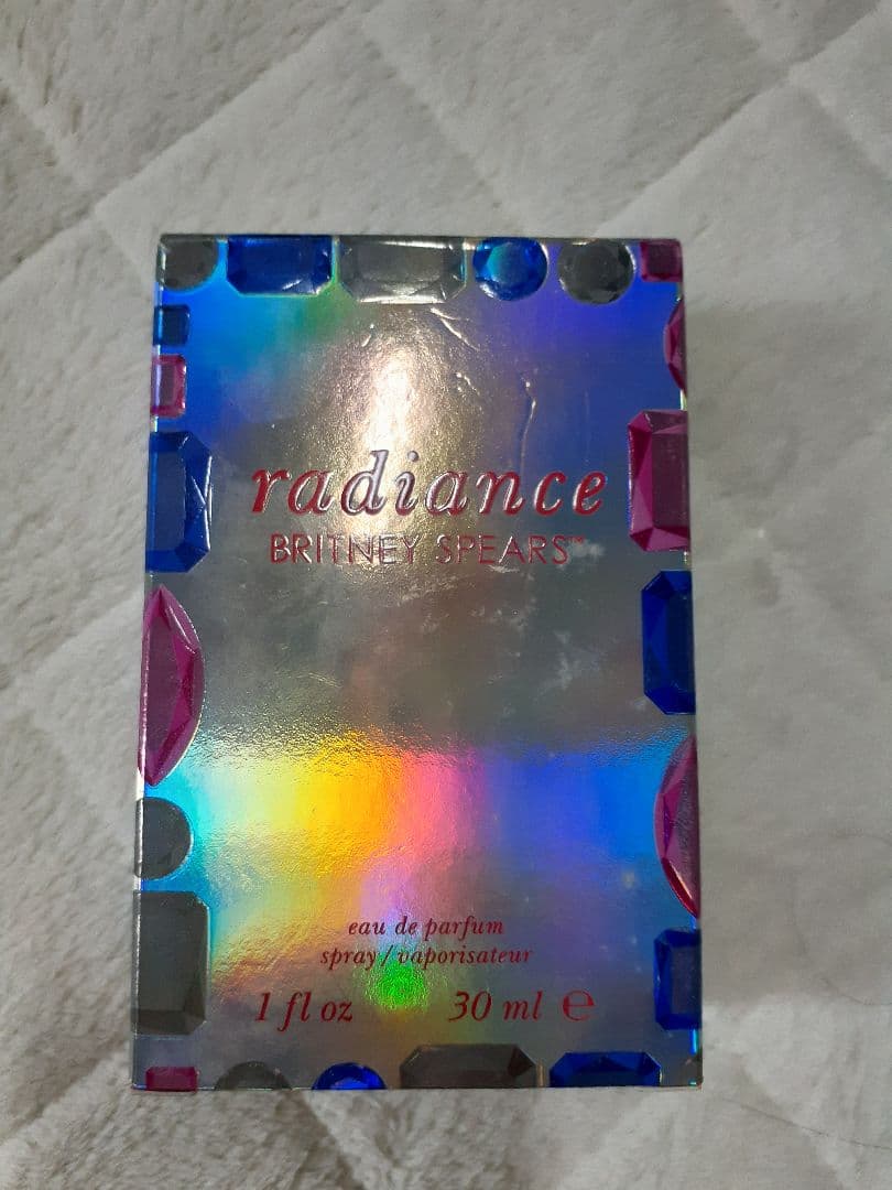 ブリトニースピアーズ　ラディアンス　オーデパルファム　香水　30mL
