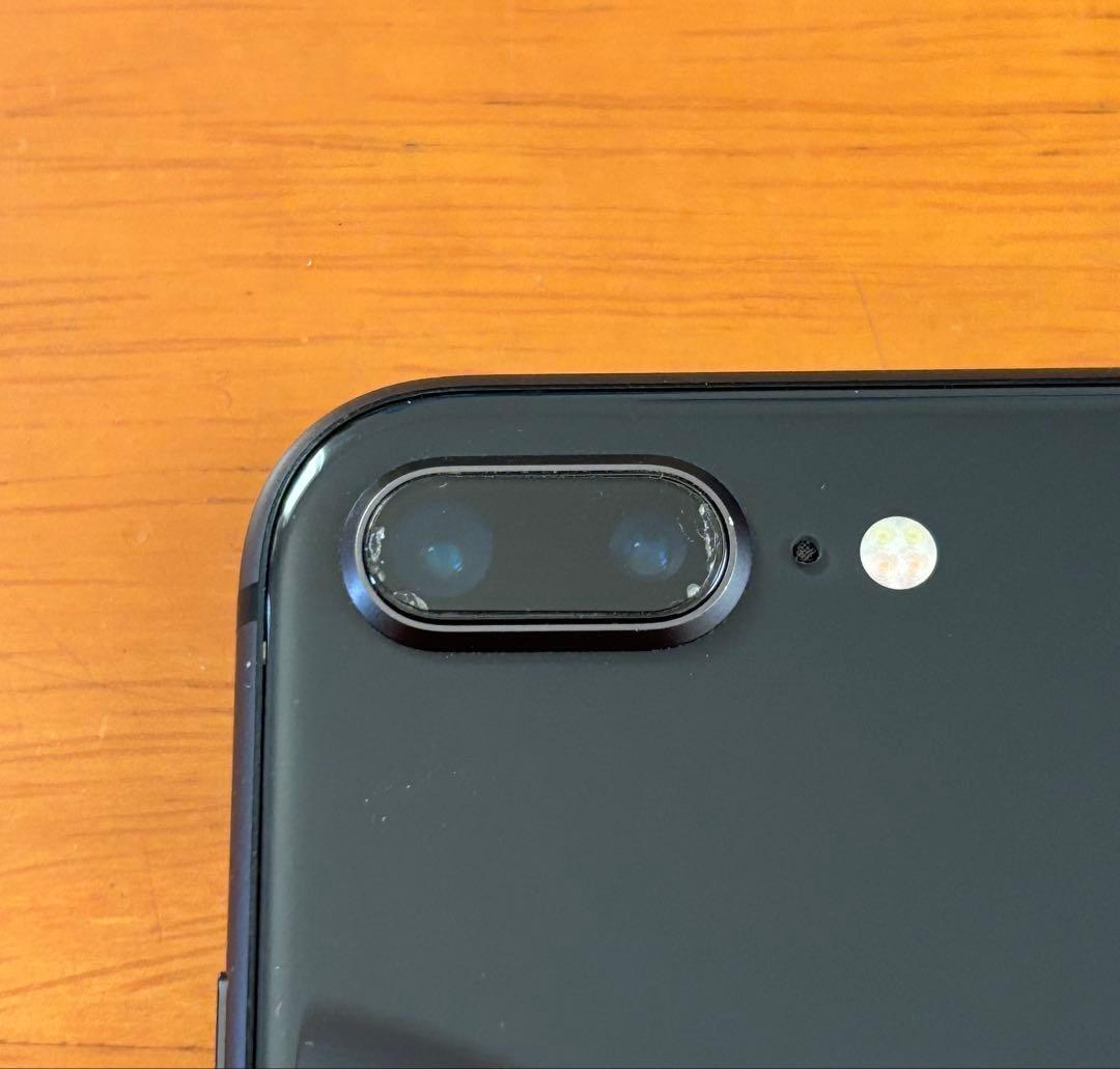 iPhone8Plus ブラック　64G