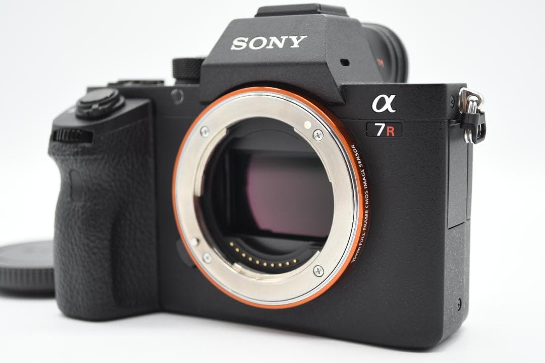 【ほぼ新品】 ソニー α7R II ILCE-7RM2 ボディ ショット数432