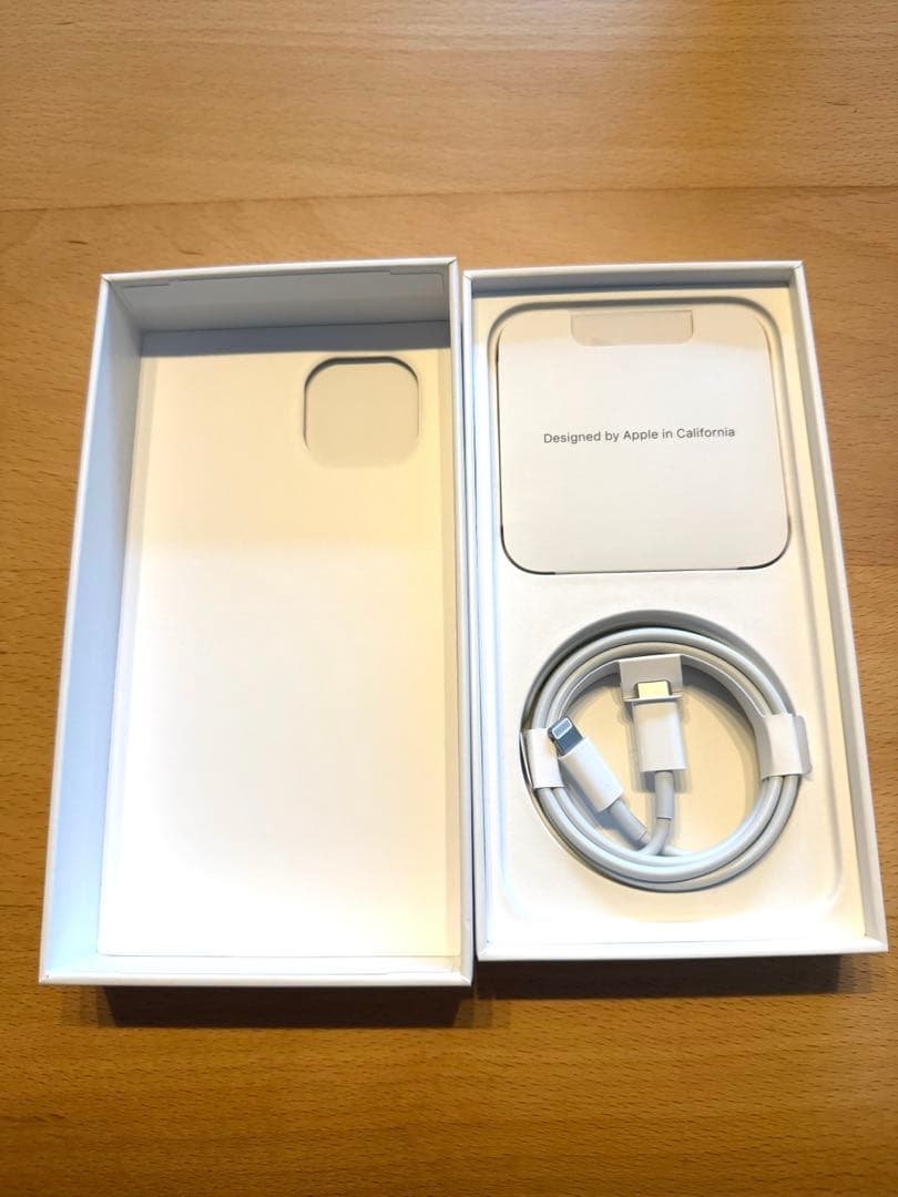 Apple iPhone 13 128GB スターライト 美品