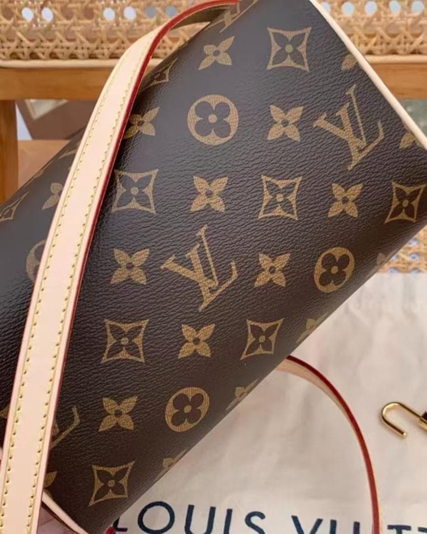 Louis ~~Vuitton モノグラム ハンドバッグ