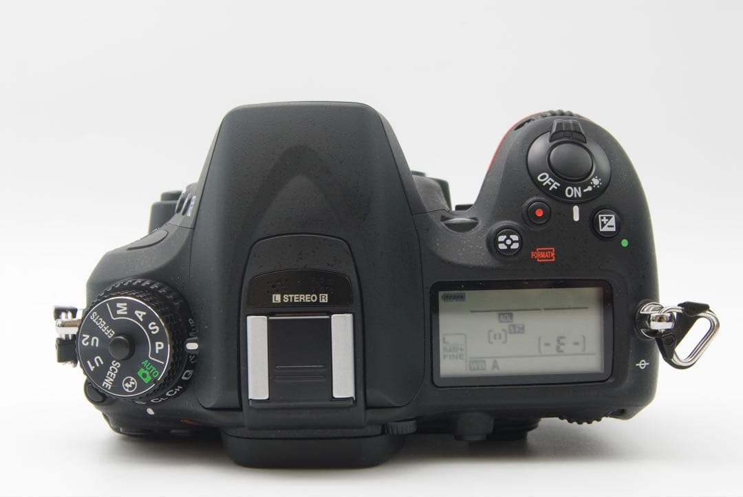 Nikon D7100 高倍率レンズキット　一眼レフカメラ　低使用　スマホ転送
