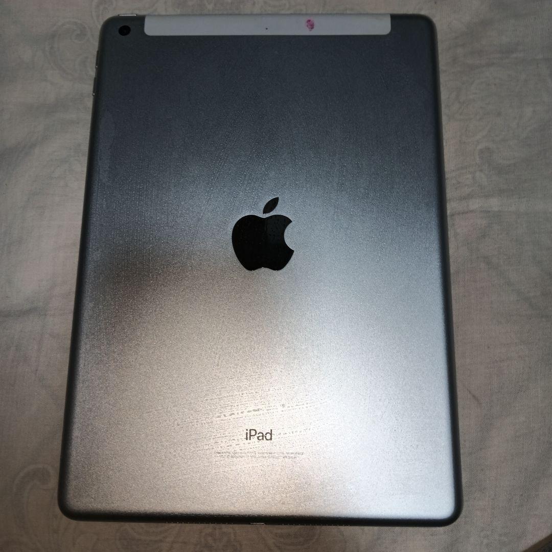 Apple iPad5 シルバー 本体
