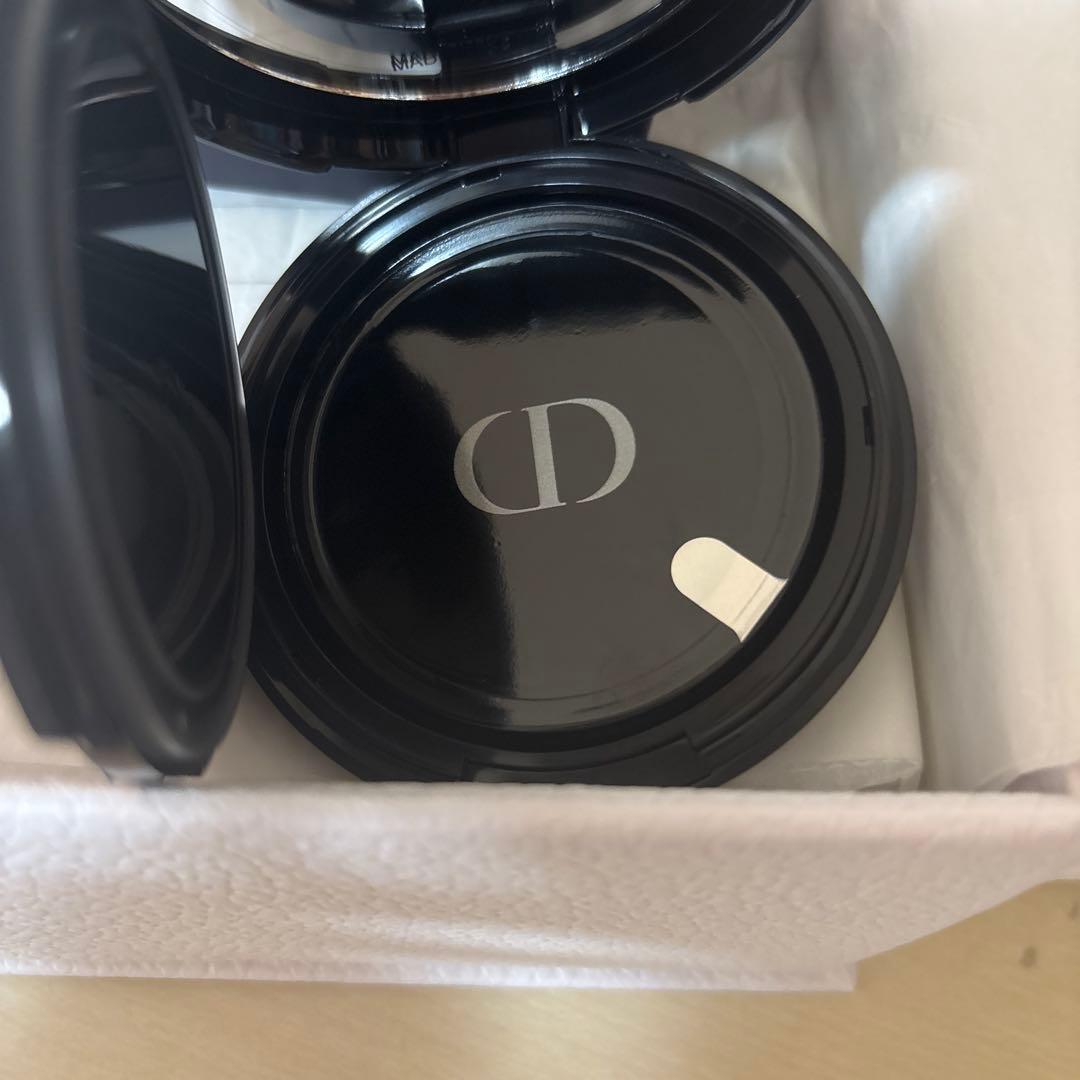 DIOR ファンデ　クロ