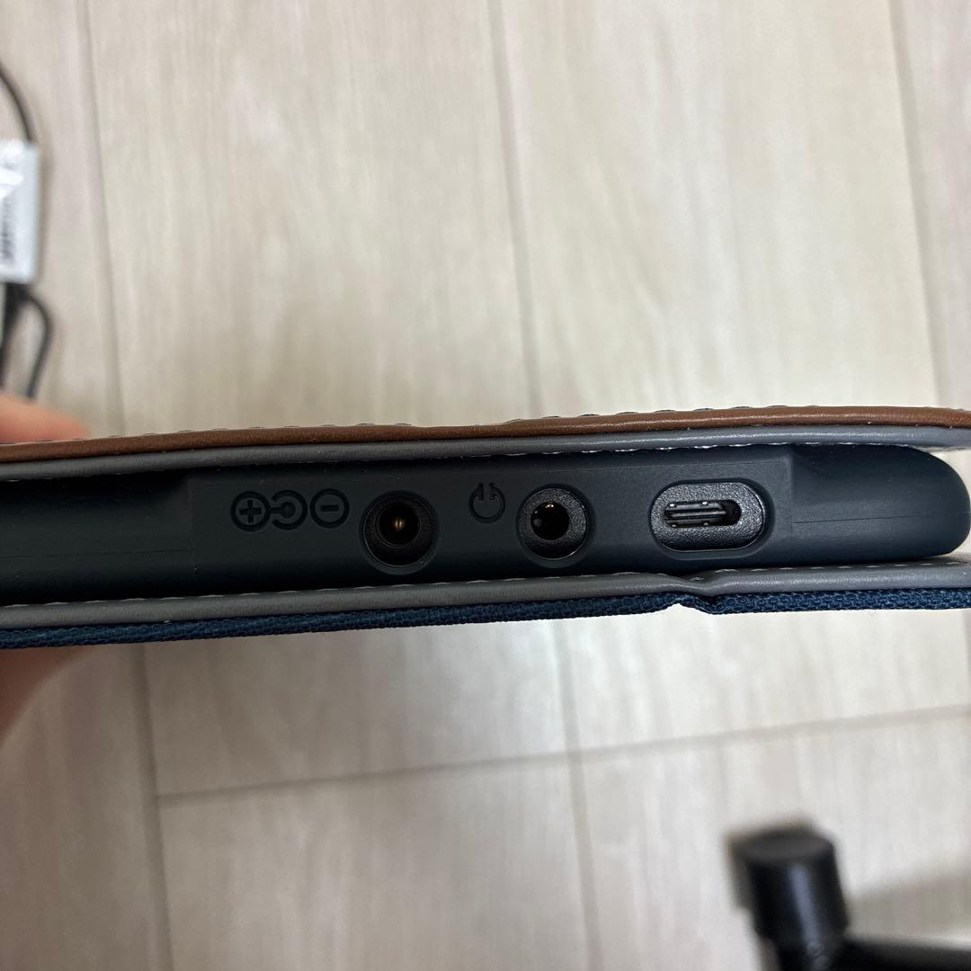 スマイルゼミ　タブレットカバー付き　タッチペン　充電器付き