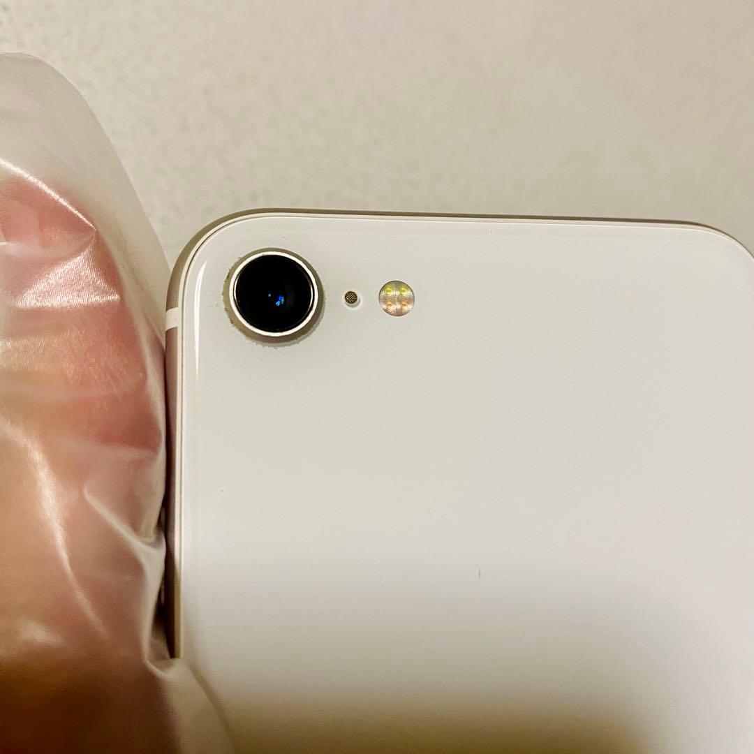 Apple iPhone SE2ホワイト 64gb SIMロック有り 即日発送