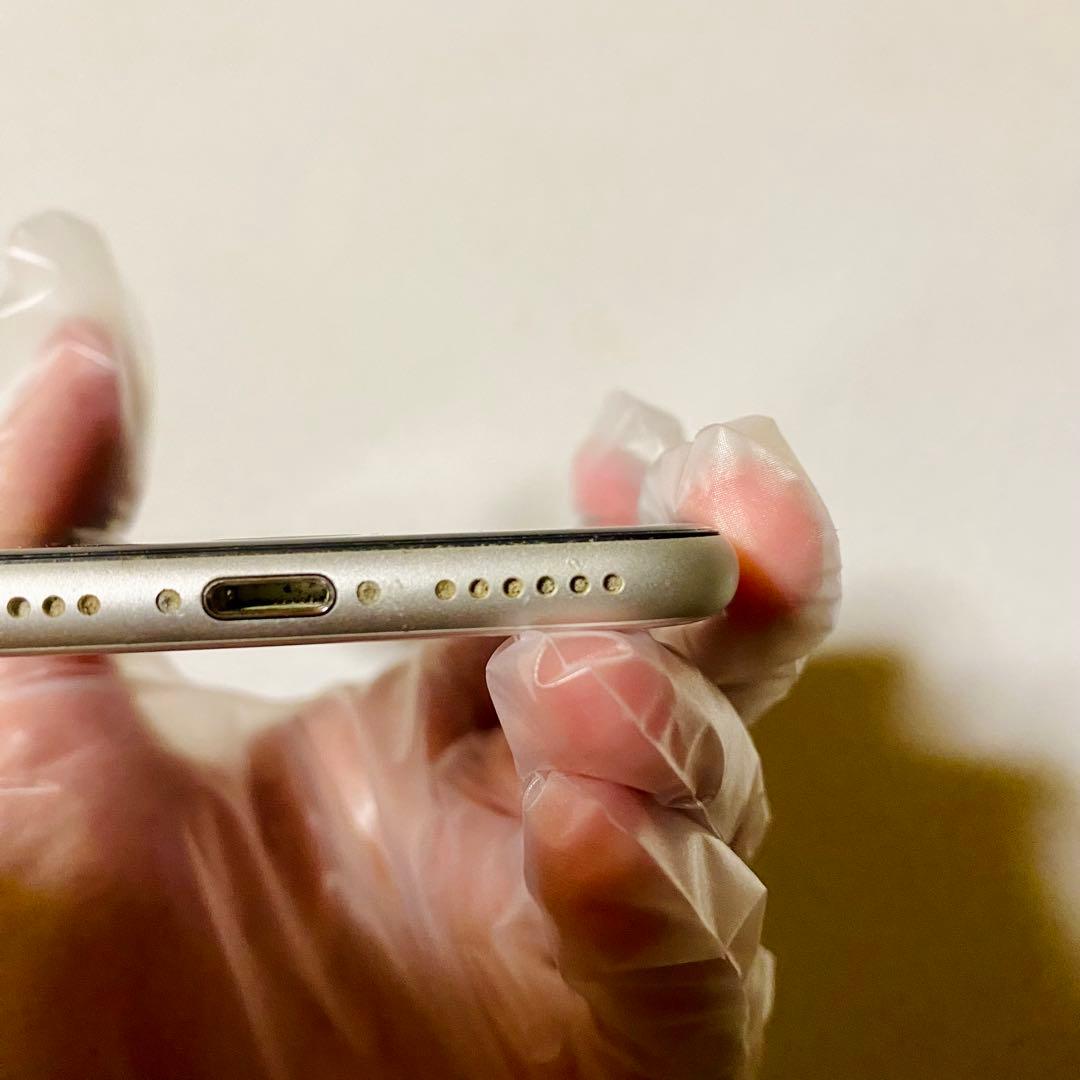 Apple iPhone SE2ホワイト 64gb SIMロック有り 即日発送