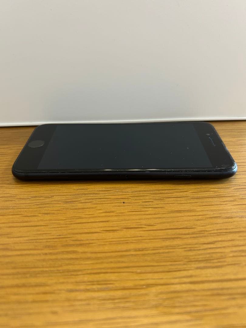 【中古美品】iPhoneSE 第2世代 128GB 本体 SIMフリー