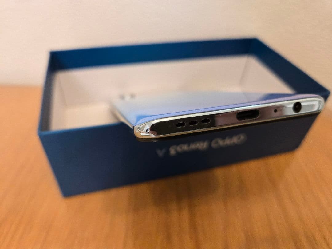 OPPO Reno3 A SIMフリー ホワイト
