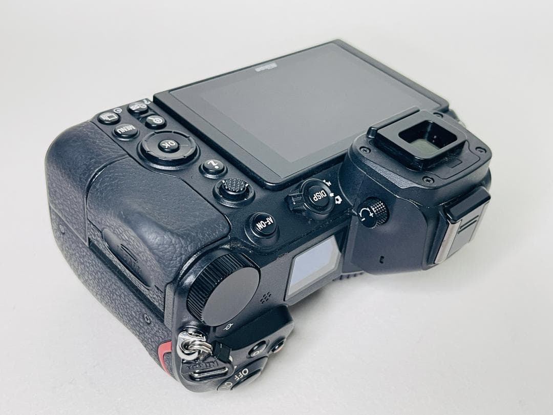 Nikon ニコン Z6 ボディ バッテリー 充電器付き ミラーレス一眼カメラ