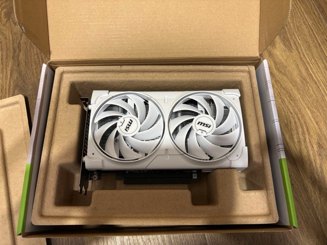 グラフィックボード・グラボ・ビデオカード MSI GeForce RTX 5060 8G VENTUS 2X VD9186