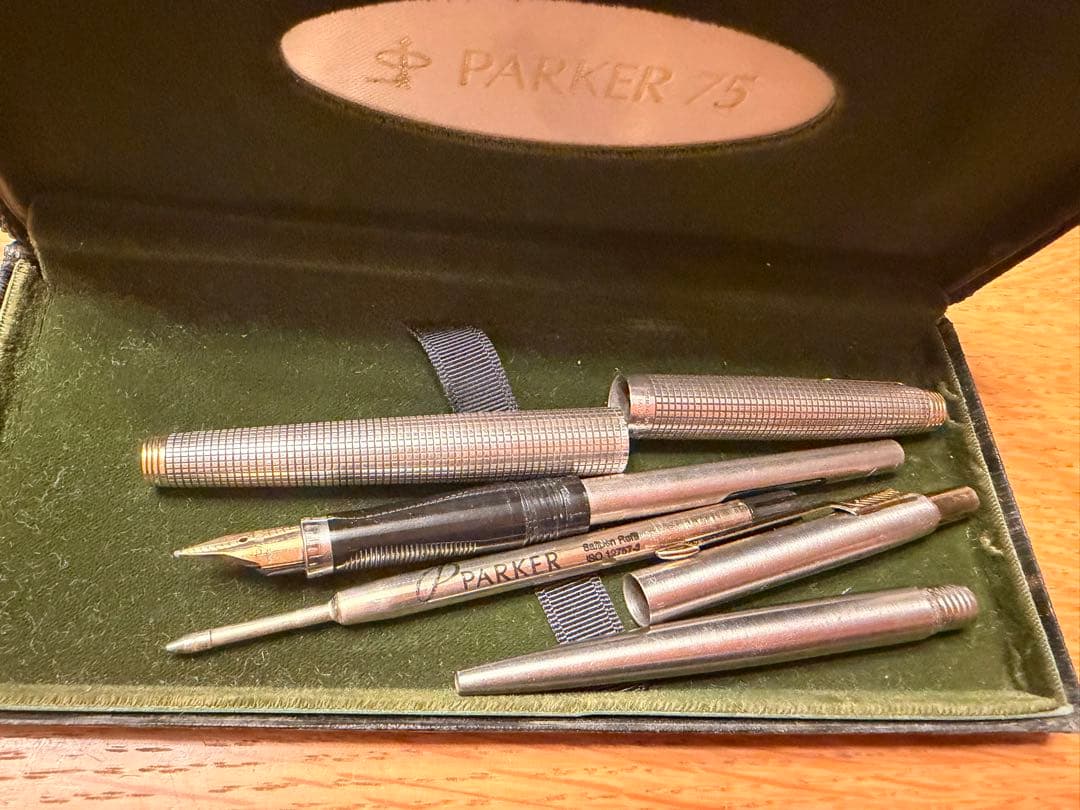 Parker 75 Ciselé 万年筆 XF ＋ Parkerボールペン