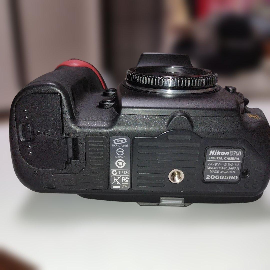 ニコンD700 【ショット数 10200】 美品