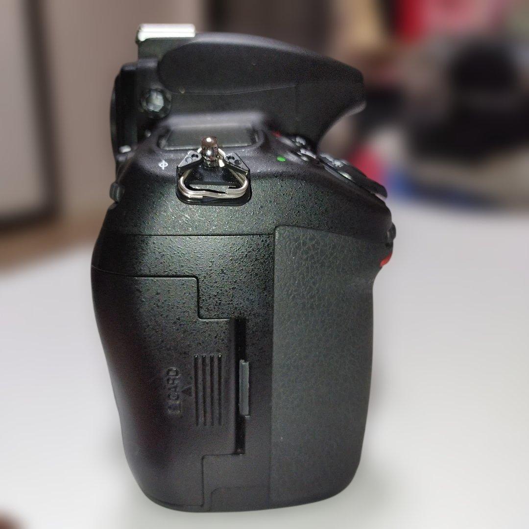 ニコンD700 【ショット数 10200】 美品
