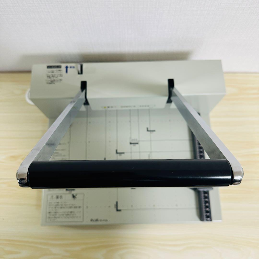 手動 断裁機 PLUS PK-513L A4対応