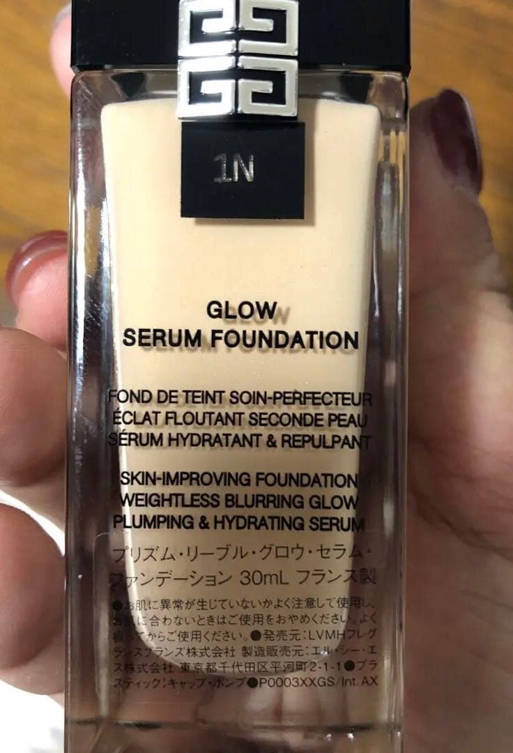 GIVENCHY ジバンシィGlow Serum ファンデ 1N 30ml