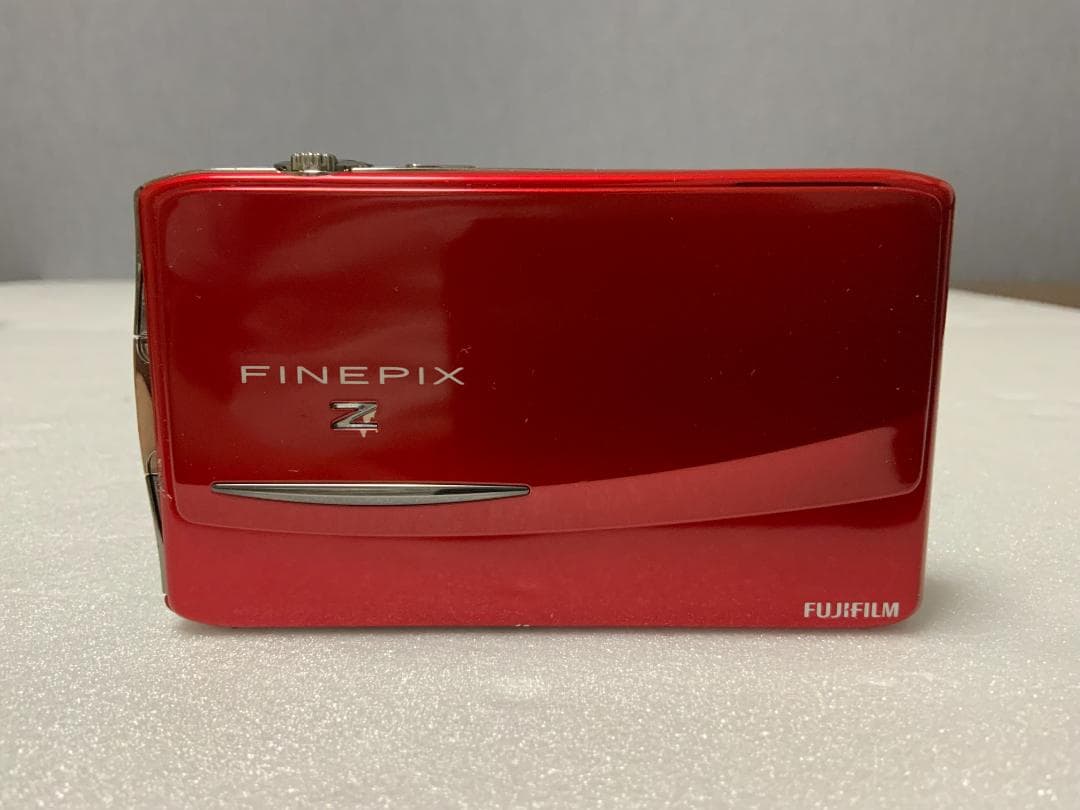 FUJIFILM FinePix Z950EXR レッド