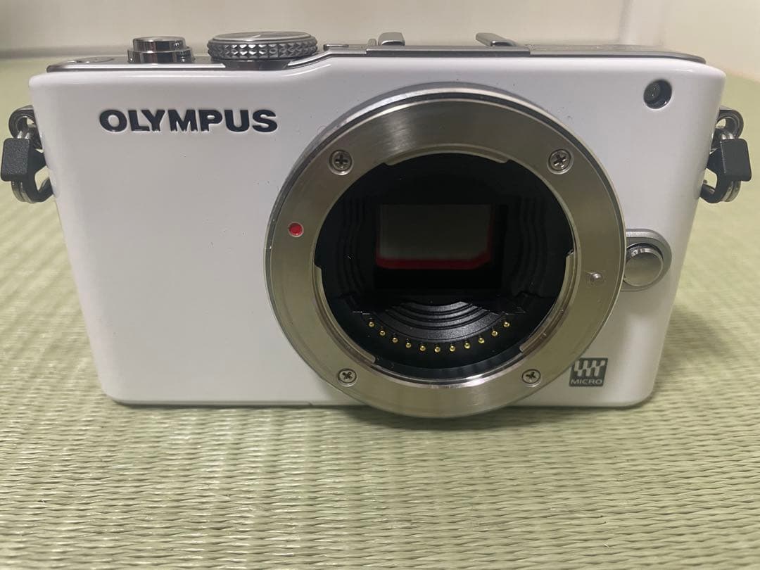 【美品】OLYMPUS E-PL3 ホワイト 本体　即日発送！