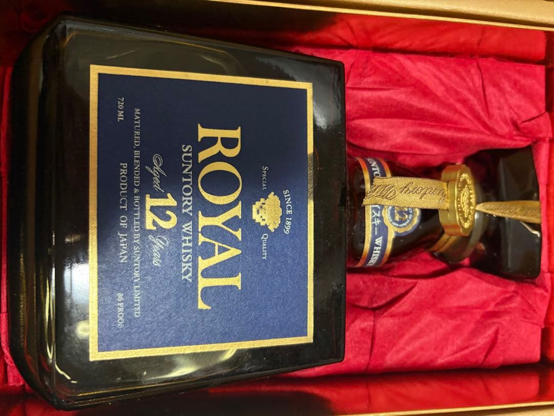 古酒 Suntoryサントリーウイスキー ローヤル プレミアム12年 720ml